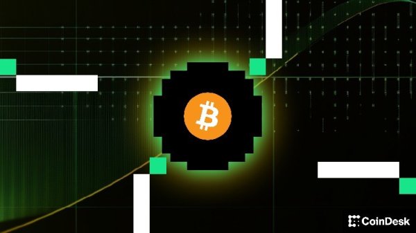 Bitcoin Climbs as Economy Cracks &mdash; Is it Bullish or Bearish?