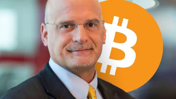 Bitcoin Predictions from Bloomberg Analyst McGlone: &ldquo;By Monday Morning&hellip;&rdquo;