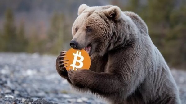 BREAKING: Bitcoin Price Plummets! We&rsquo;re Below $77,000 &ndash; Michael Saylor Is in the Red